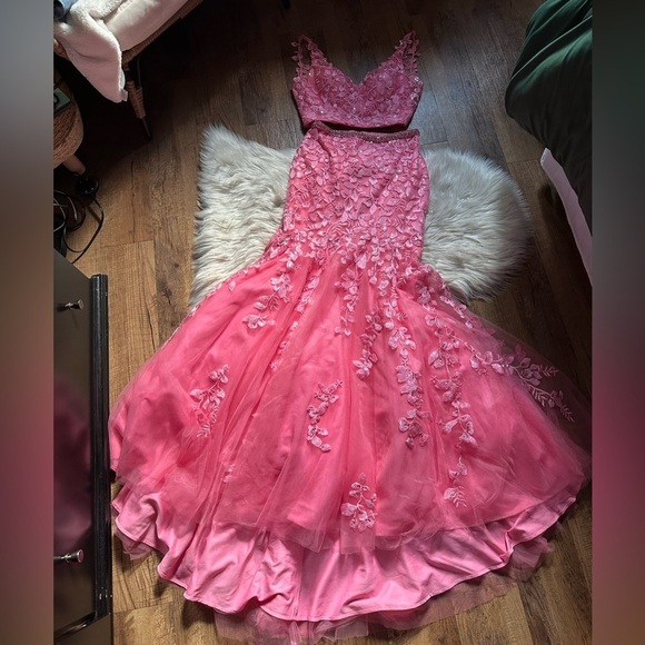 MORI LEE Bright Pink 2 Piece Floral Sparkly Lace Up Prom Gown - Picture 8 of 14